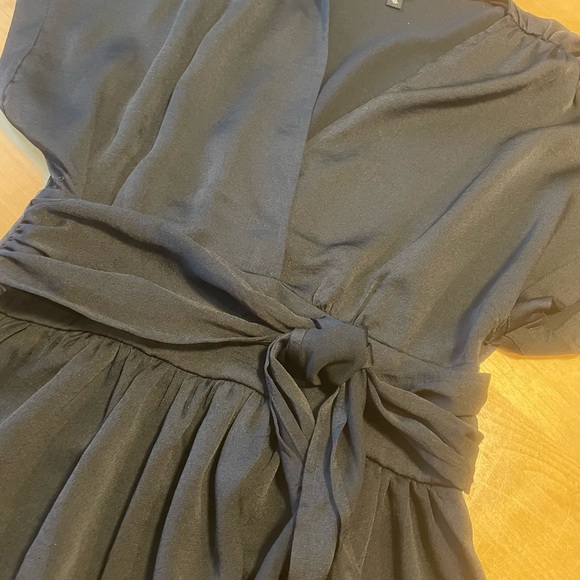 Express Black Tie Waist V-Neck Blouse Size XS - Picture 6 of 10